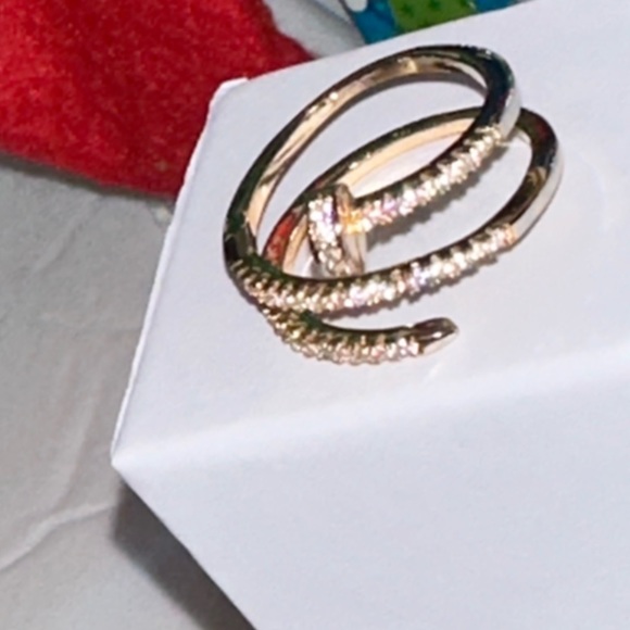 nail cubic Zarconia  a ring brand new - Picture 8 of 9